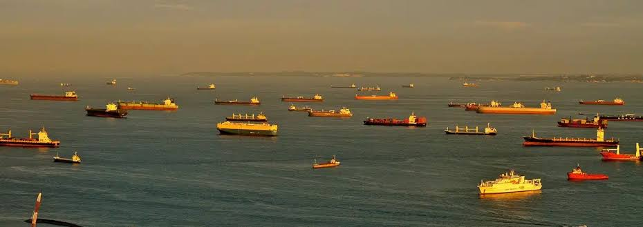 Strait of Malacca crisis highlights supply chain pressure and LNG expansion potential for Malaysia’s strategic role.